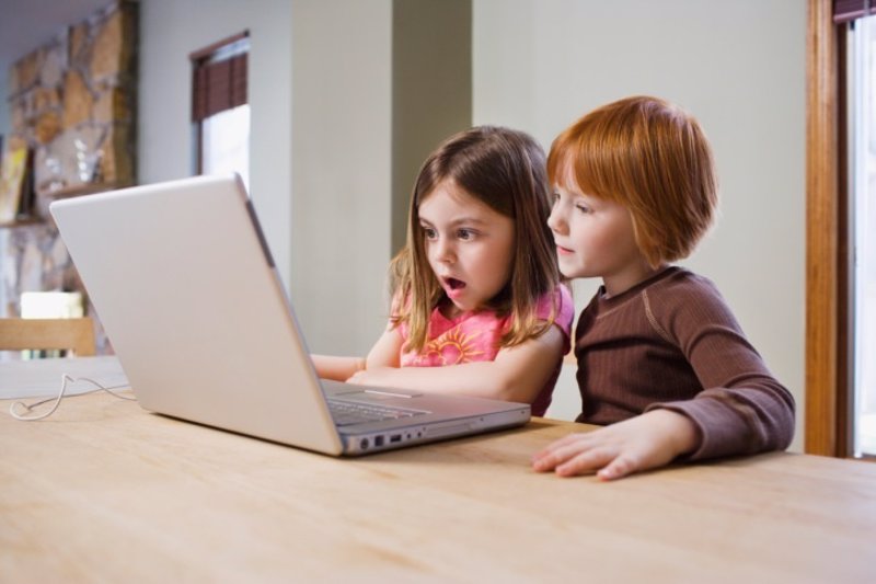 Los niños se creen todo lo que leen en Internet