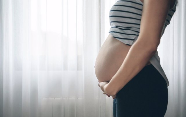 Un nuevo estudio advierte del riesgo del embarazo a partir de los 34 años
